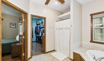 602 Brentwood Pl, Andover, KS 67002