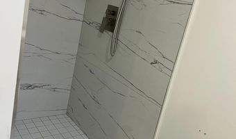 668 S ILLINOIS St, Arlington, VA 22204