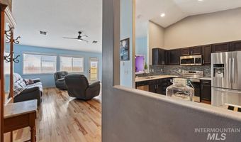 3819 Topeka Ave, Caldwell, ID 83605