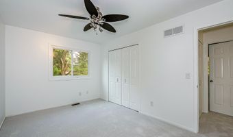 3999 Edmonton Ct, Ann Arbor, MI 48103