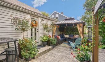 27 King St, East Greenwich, RI 02818