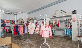 115 Public Sq A, Batesville, MS 38606
