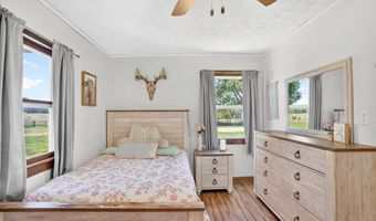 4848 S 50th Rd, Aldrich, MO 65601