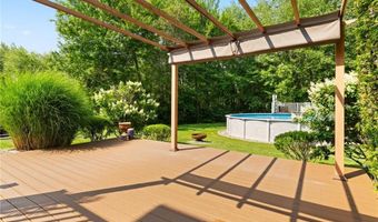 45 Silo Dr, Cranston, RI 02921