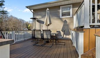 3 Bell Ct, Airmont, NY 10901