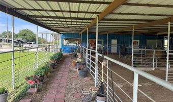 125 B Rolling Bend Rd, Alvord, TX 76225