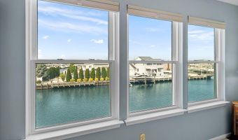 12 Blue Heron Ln, Bayville, NJ 08721