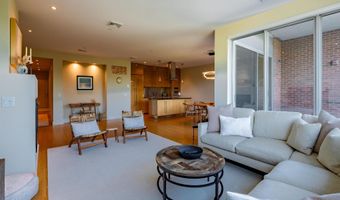35 Cherry St 302, Burlington, VT 05401