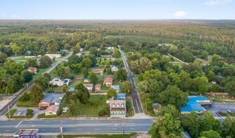 1748 Georgia St, Alford, FL 32420