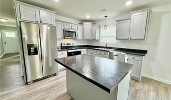 466 East St, Austin, IN 47102