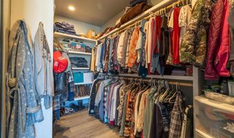 5 Cowboy Dr, Clark, WY 82435