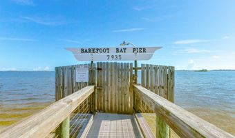 810 Wren Cir, Barefoot Bay, FL 32976