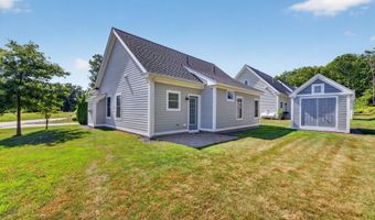 2 Kings Pine Ln, Arundel, ME 04046