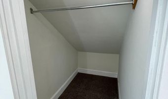 37 E GLOUCESTER Pike 1, Barrington, NJ 08007