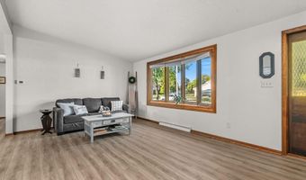 2512 N CHESTWOOD Ct, Appleton, WI 54911