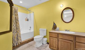 191 Clear Creek Rd, Cascade, ID 83611