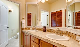 20871 S VISTA DEL LAGO Ct, Oregon City, OR 97045