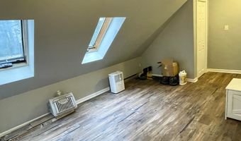 12 Pine Hill Dr, Bath, ME 04530