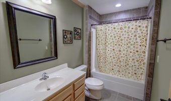 5205 Blazingstar Ln, Fitchburg, WI 53711