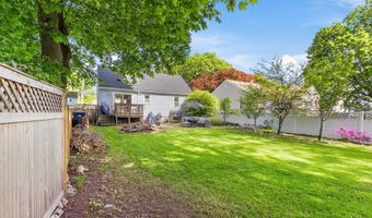 11 Hartlawn Rd, Boston, MA 02132