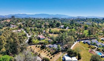 2830 Green Canyon Rd, Fallbrook, CA 92028