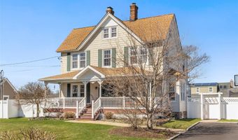 59 Purdy Ln, Amityville, NY 11701