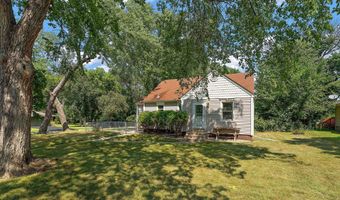 1929 Jerrold Ave, Arden Hills, MN 55112