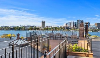 280 Beacon St 65, Boston, MA 02116