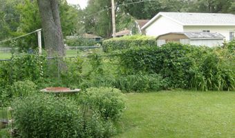 1521 S 7th St, Aberdeen, SD 57401