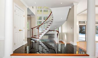 104 Hopewell Rd, Alton, NH 03809