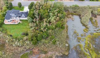 202 Burning Tree Blvd, Absecon, NJ 08201