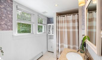 206 CHESTNUT St, Audubon, NJ 08106