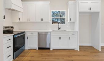 921 Banner St, Benton, AR 72015