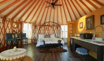 151 S NOMAD Way, Big Water, UT 84741