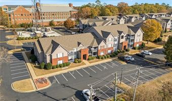 1114 S COLLEGE St, Auburn, AL 36830