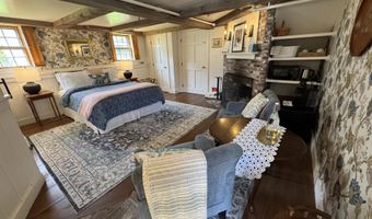 969 Washington St, Bath, ME 04530