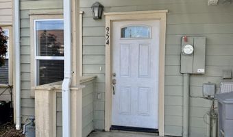 954 Courtyard Cir, Arcata, CA 95521