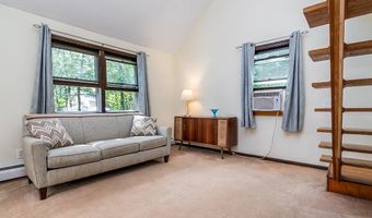 81 Shippee Rd, East Greenwich, RI 02818