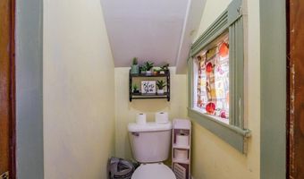 195 Main St, Belfast, ME 04915