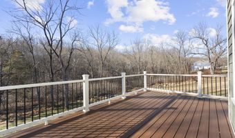154- B Long Meadow Hill Rd, Brookfield, CT 06804