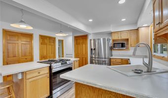 22 Franklin Dr, Angola, NY 14006