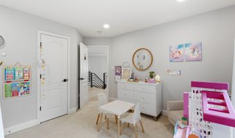 705 N ASHTON St, Alexandria, VA 22312