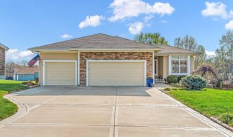 16657 Sandstone Cir, Basehor, KS 66007