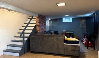 2414 Watson Ave, Alliance, OH 44601