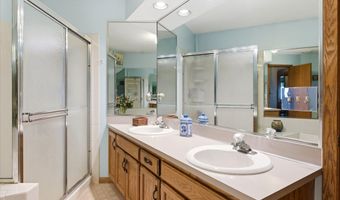 1448 Cleveland St, Anoka, MN 55303