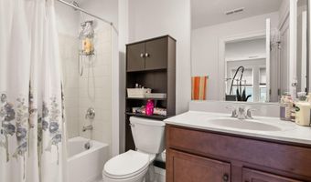41699 BROOKEBOUROUGH Ct, Aldie, VA 20105