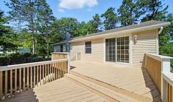 30 Lakeshore Dr, Alloway, NJ 07422