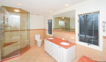 24 Rozmus Ct, Allendale, NJ 07401