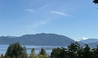 4904 Roney Rd, Bow, WA 98232