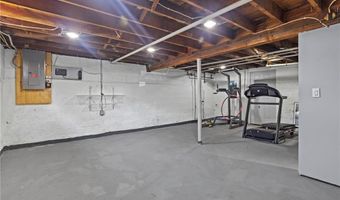 26 Althea Rd, Warwick, RI 02889